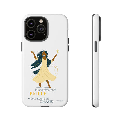 Brille discrètement - Chic Phone Case with a woman dancing - white