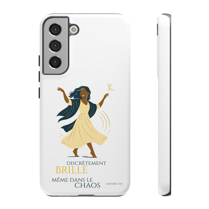 Brille discrètement - Chic Phone Case with a woman dancing - white