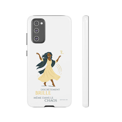 Brille discrètement - Chic Phone Case with a woman dancing - white