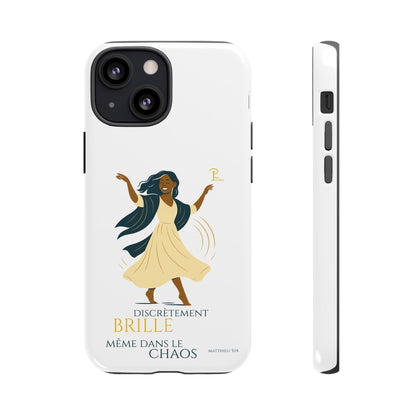 Brille discrètement - Chic Phone Case with a woman dancing - white