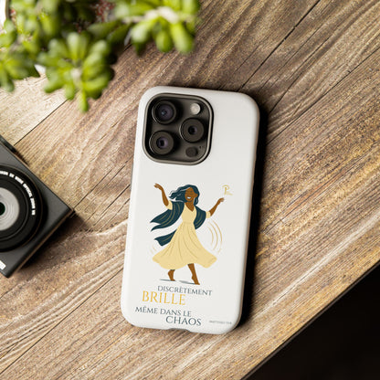 Brille discrètement - Chic Phone Case with a woman dancing - white