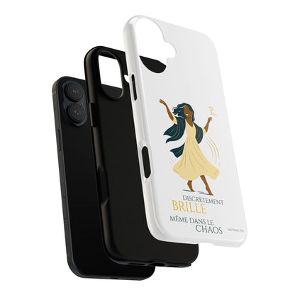 Brille discrètement - Chic Phone Case with a woman dancing - white